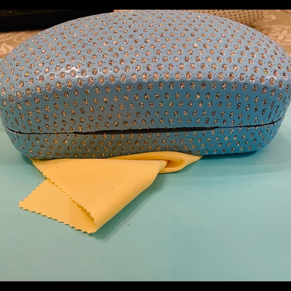 Blue sparkle eyeglass case - Picture 6 of 7